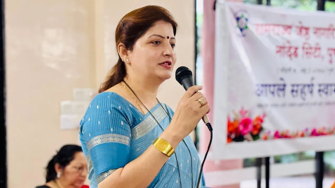 रूपाली चाकणकरांच्या अडचणी वाढणार