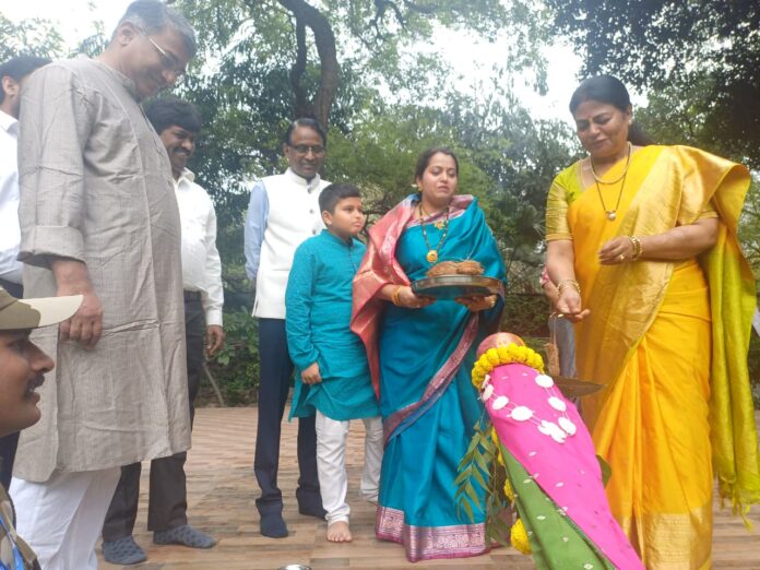 महाराष्ट्र सदनात गुढीपाडवा उत्साहात साजरा महाराष्ट्र सदनात गुढीपाडवा उत्साहात साजरा
